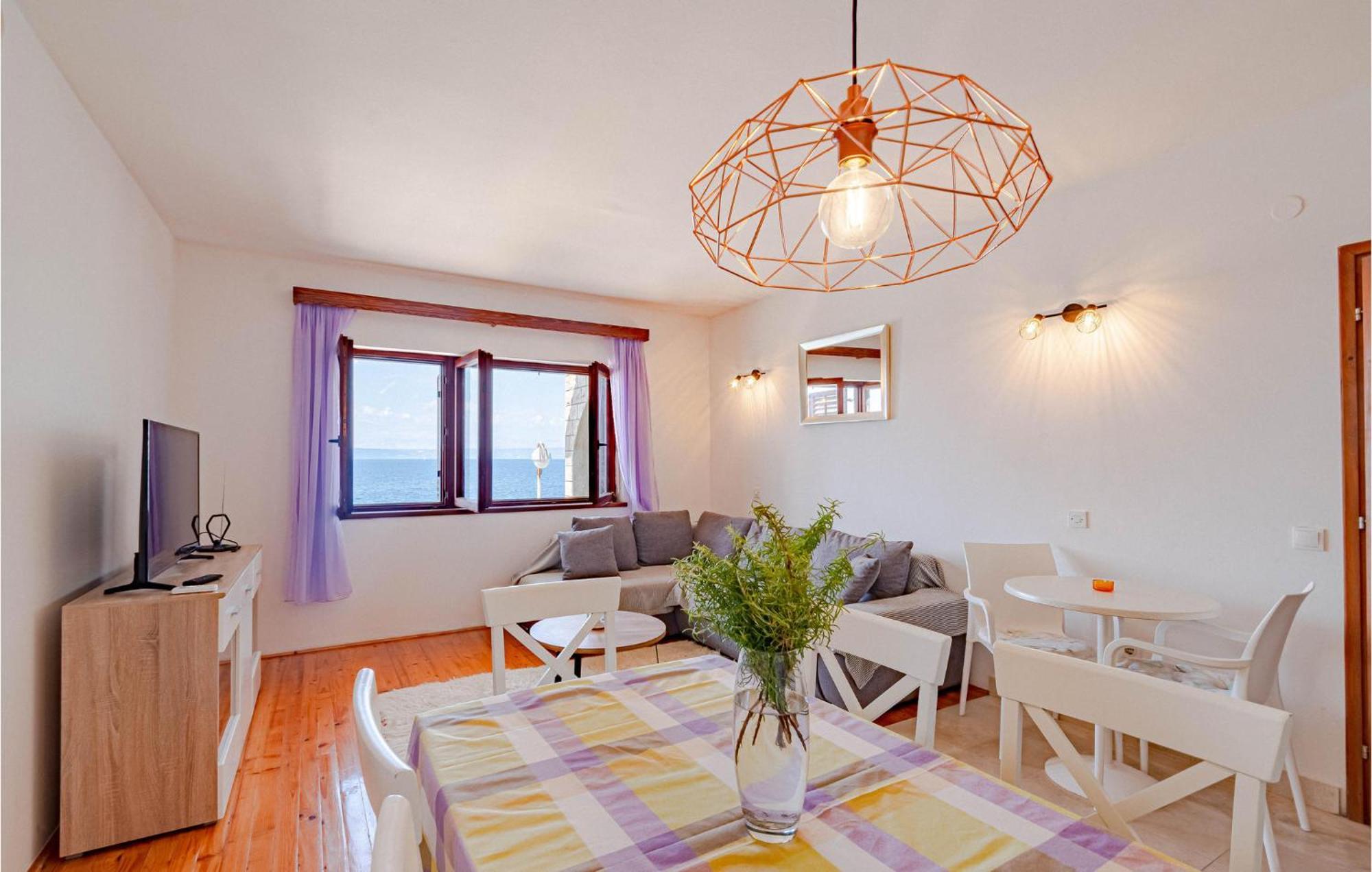 Pet Friendly Home In Prigradica With Kitchen Exterior photo