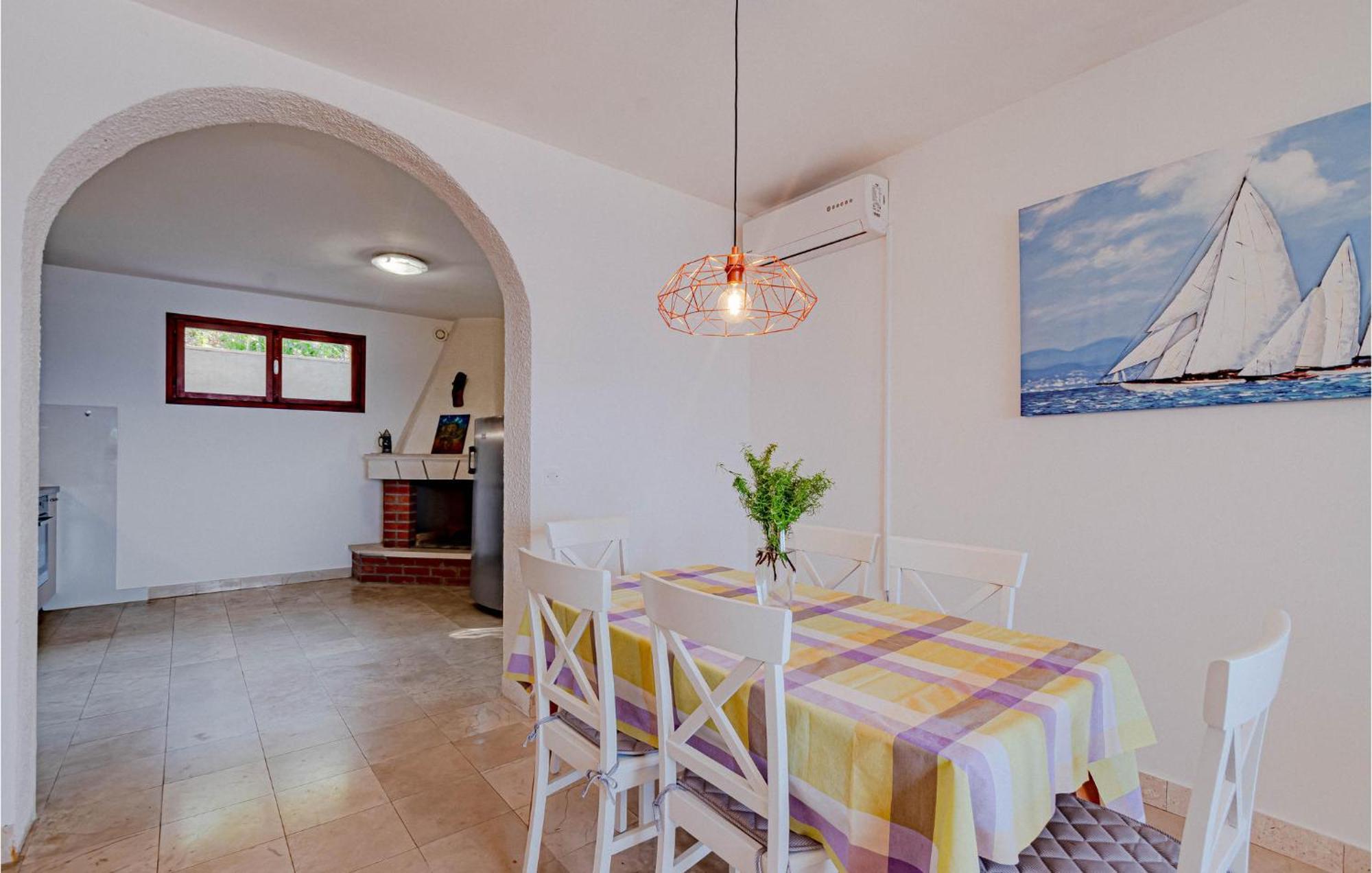 Pet Friendly Home In Prigradica With Kitchen Exterior photo
